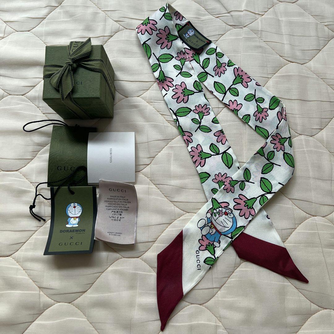 GUCCI✕DORAEMON★グッチドラえもん☆限定シルクスカーフ☆ネックボウ