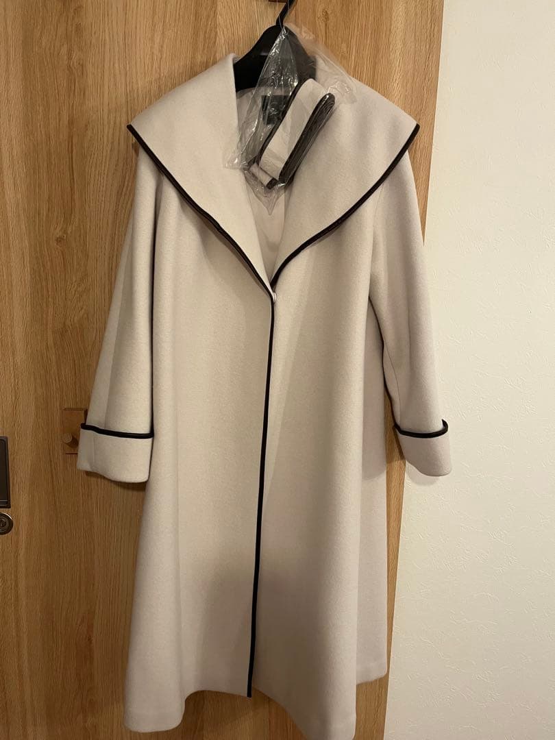 クードシャンス パイピングデザインウールコート　INDIVI untitled