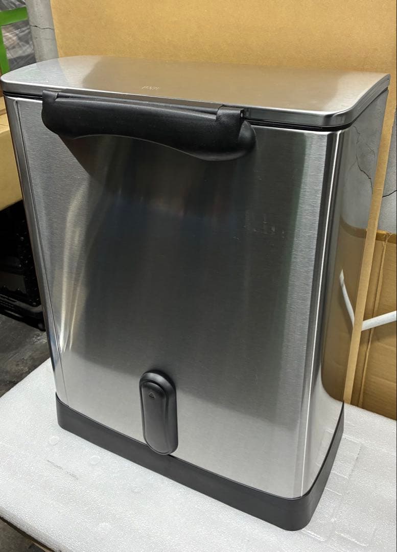EK0 ステンレススチール ペダル式ごみ箱 28L + 18L