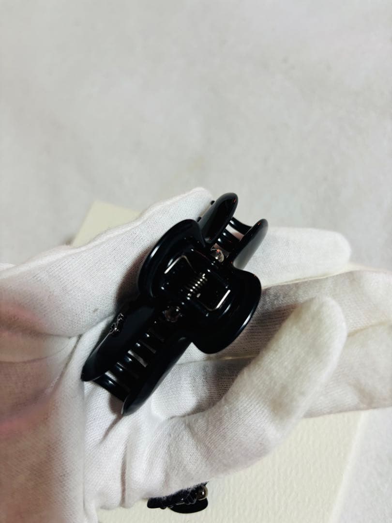 mayu　美品1個　acca アッカ 黒　クリップ