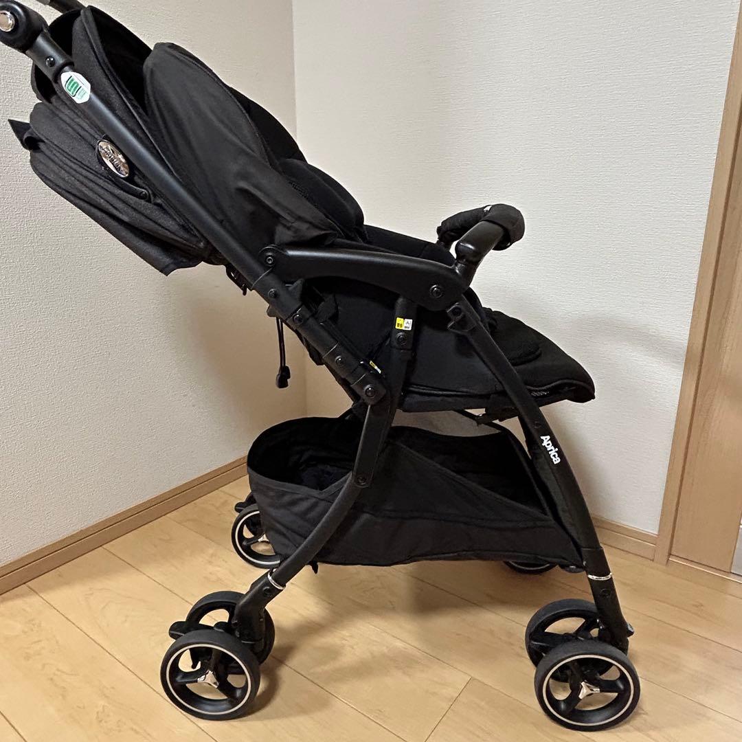 アップリカ ラクーナクッションフリープラス レザーハンドル 2023年モデル