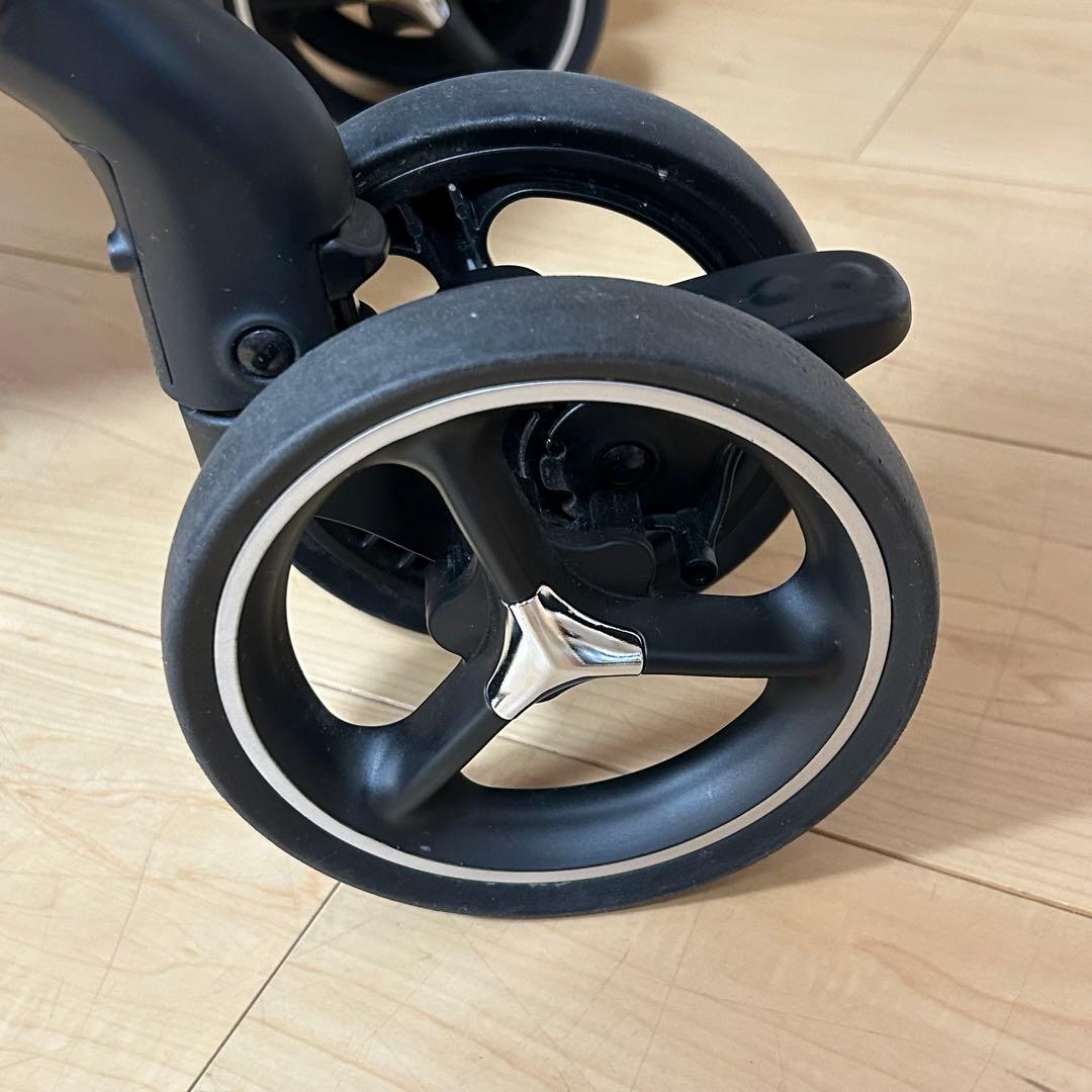 アップリカ ラクーナクッションフリープラス レザーハンドル 2023年モデル