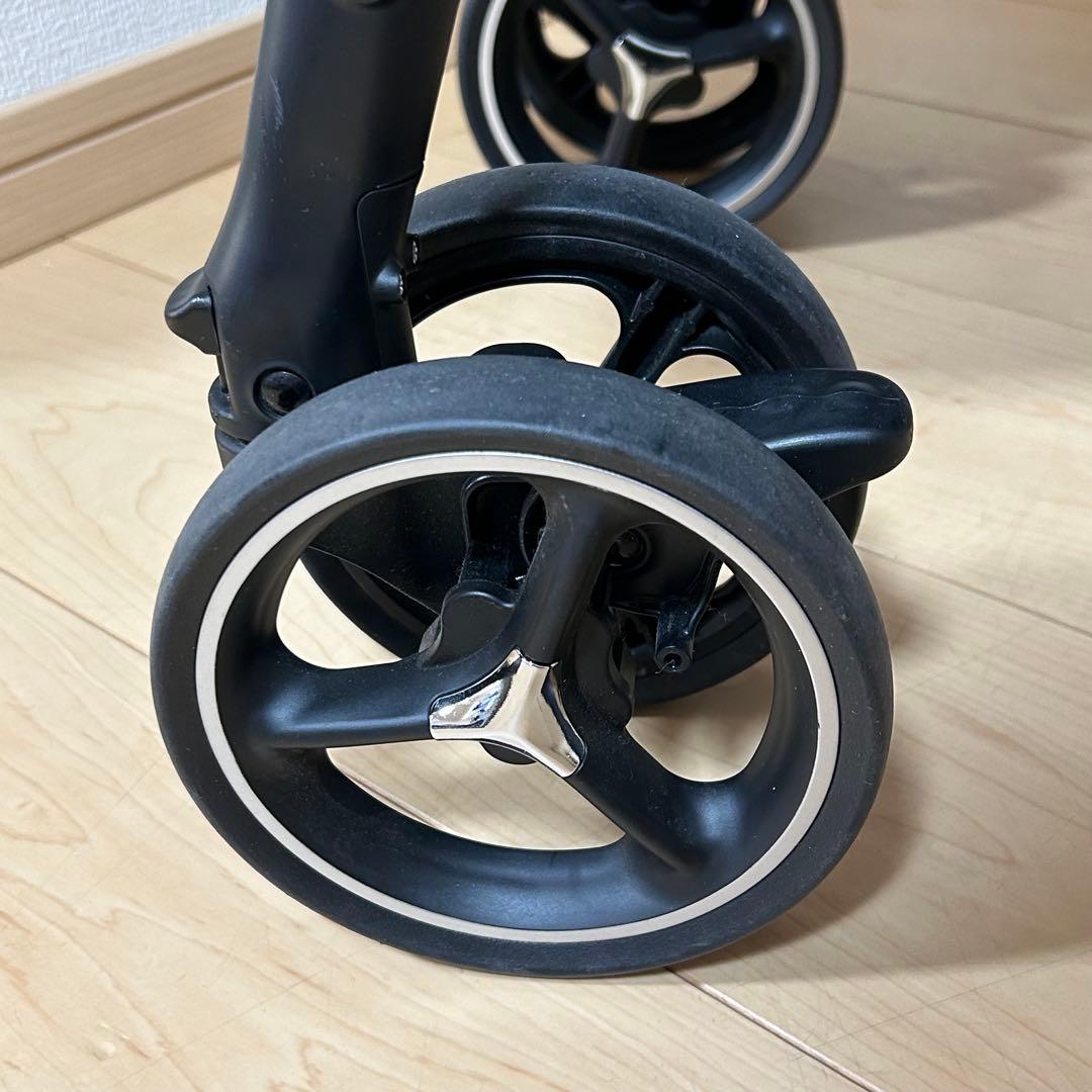 アップリカ ラクーナクッションフリープラス レザーハンドル 2023年モデル