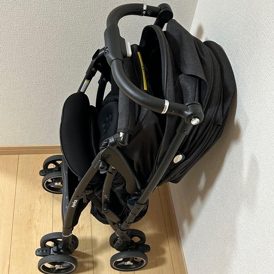 アップリカ ラクーナクッションフリープラス レザーハンドル 2023年モデル