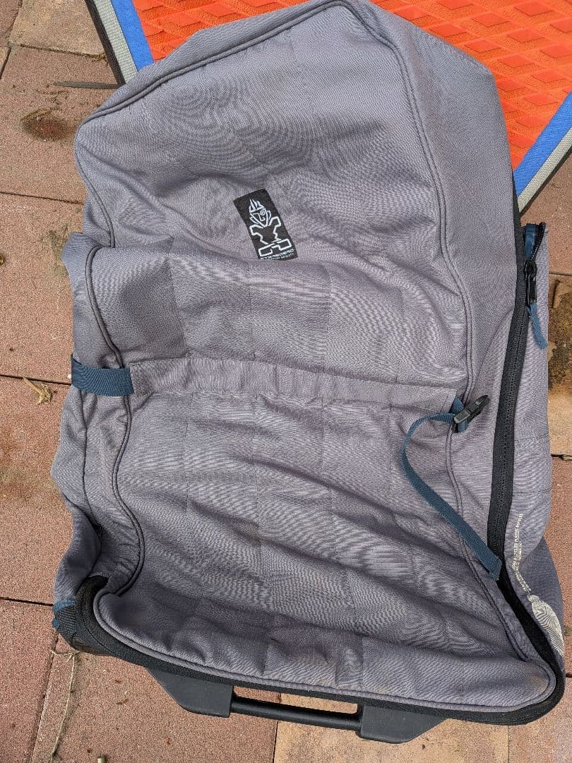 Starboard hypernut 7'8\"×30\"×4.0\"インフレータブル