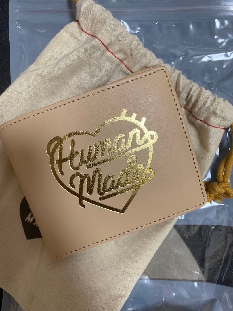 HUMAN MADE 二つ折り財布 ベージュ ハートロゴ