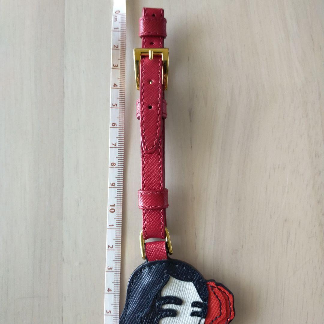 激レア PRADA プラダ サフィアーノ レザー バックチャーム