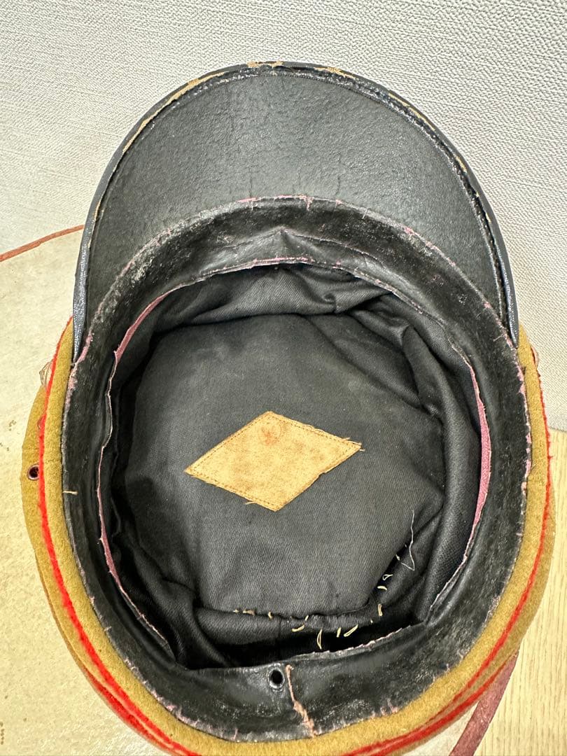 軍帽 赤と緑 星バッジ付き 帽子ケース付き