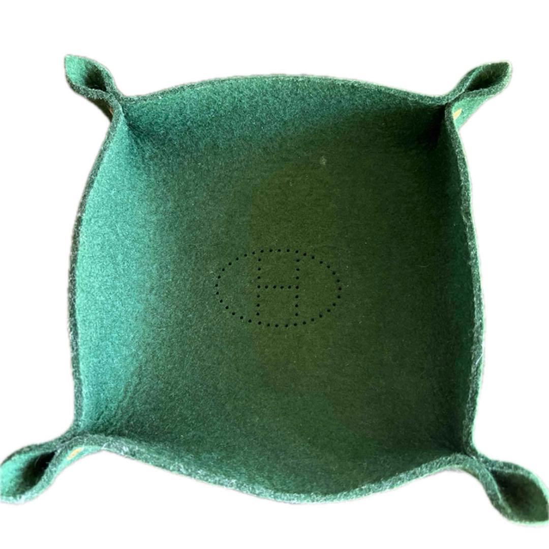 HERMES エルメス フェルト パンチングH トレイ グリーン系