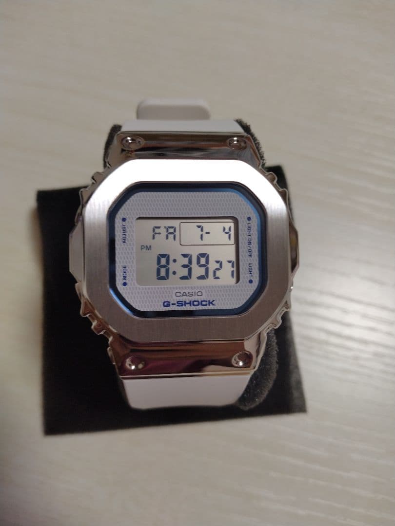 【未使用】カシオ CASIO G-SHOCK GM-S5600LC　ホワイト