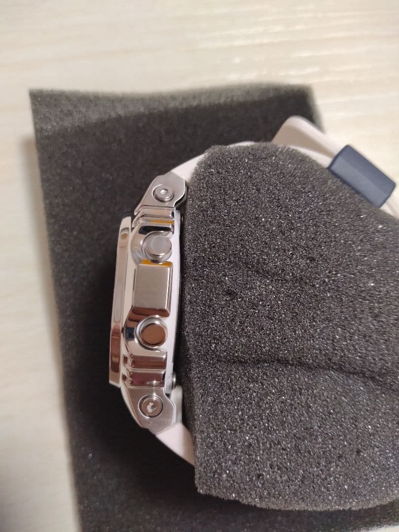 【未使用】カシオ CASIO G-SHOCK GM-S5600LC　ホワイト