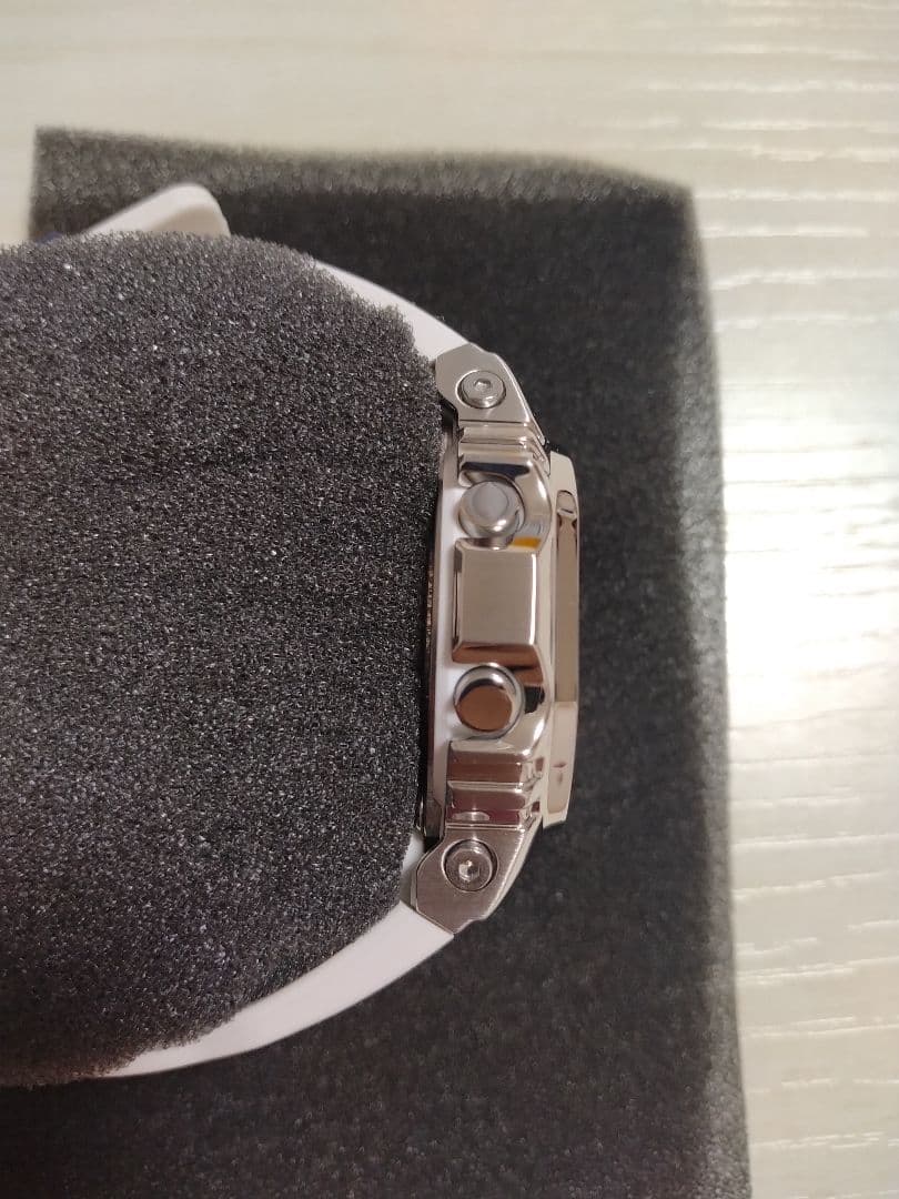 【未使用】カシオ CASIO G-SHOCK GM-S5600LC　ホワイト