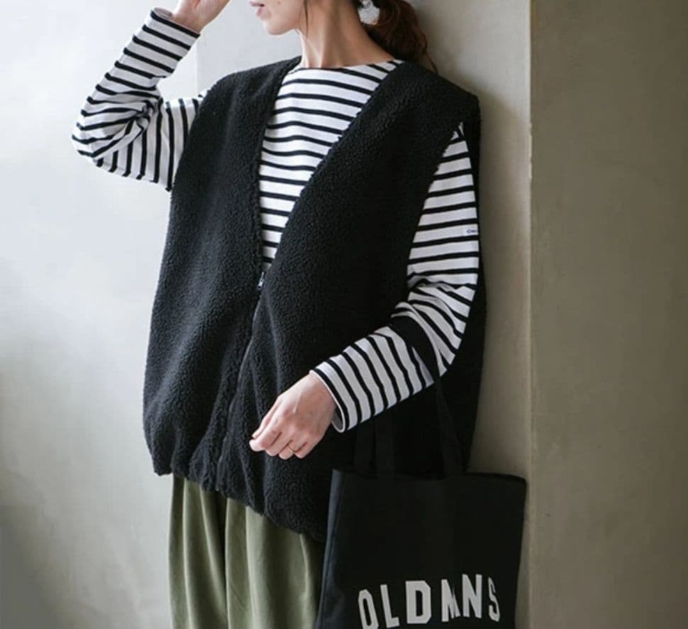 ソラモナポッシェ／リバーシブルボアベスト