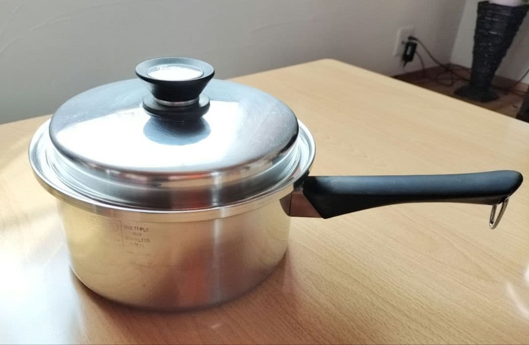 Amwayステンレス鍋・中フライパン大ソースパン中ソースパン3点セット