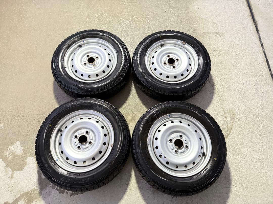 ソリオ　スタッドレス　165/70R14　20年製　タイヤホイールセット