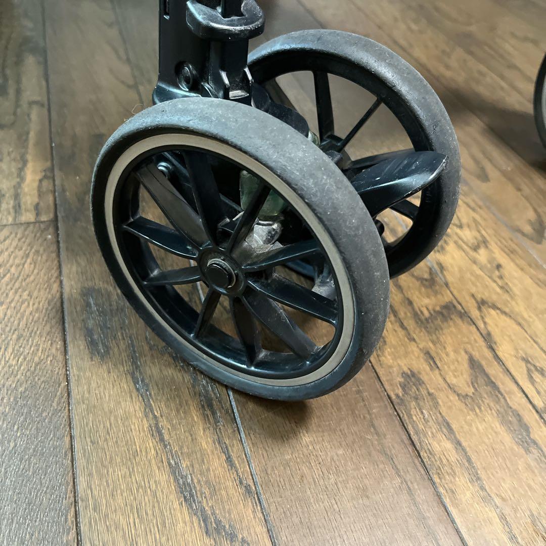 【クリーニング済✨おまけ付】Combi スゴカルα 4キャス compact