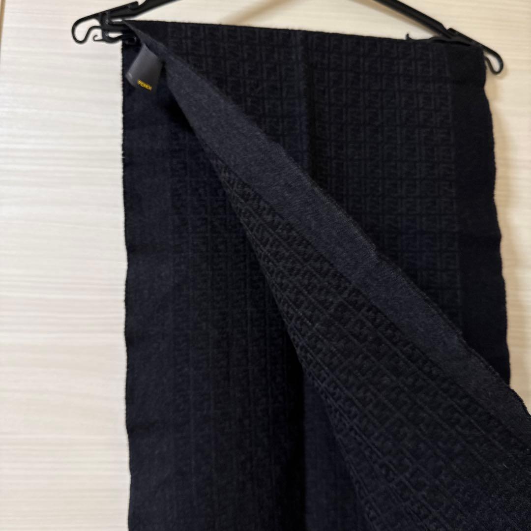 イタリア製　FENDI ブラック ストール　男女兼用