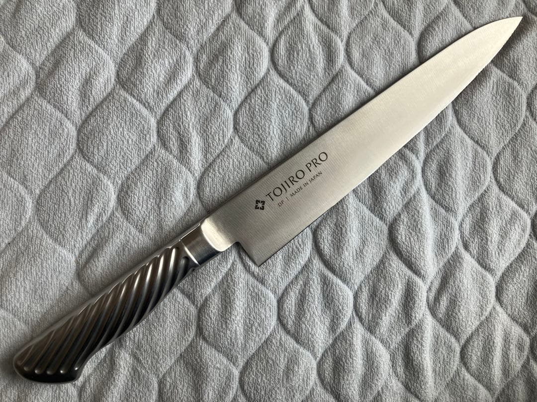 K*様 TOJIRO PRO 牛刀　新品は240mm F-890 研ぎ直し＆再刻