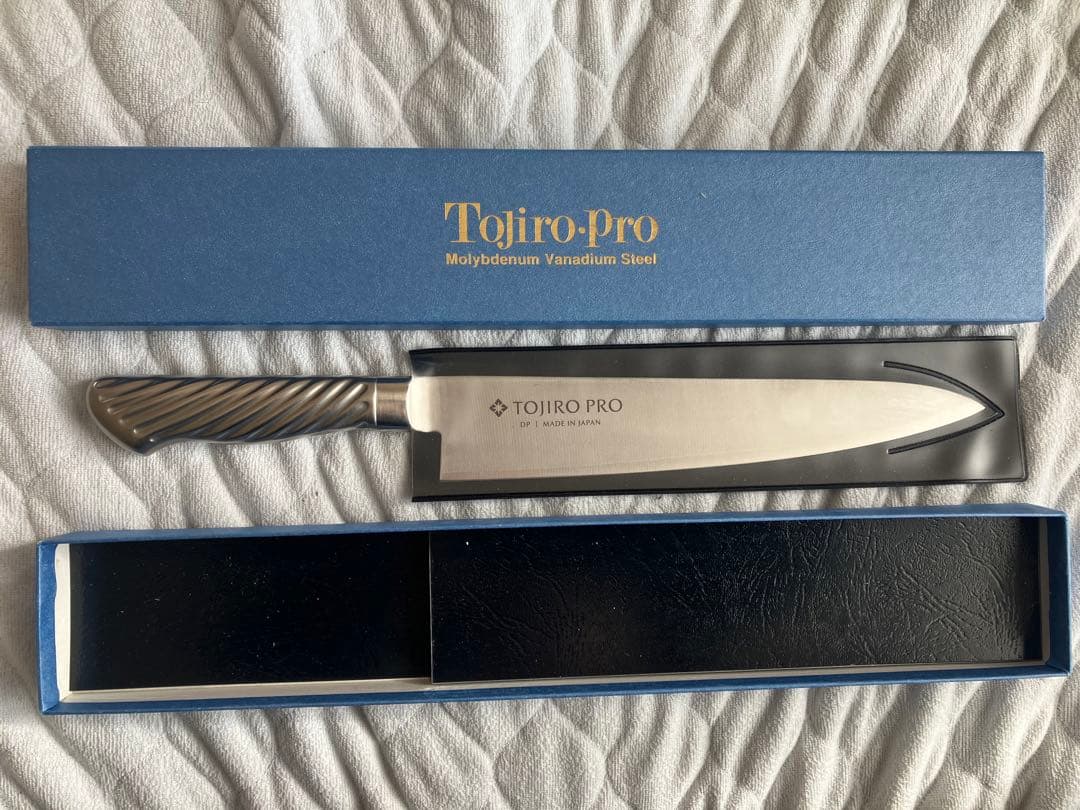 K*様 TOJIRO PRO 牛刀　新品は240mm F-890 研ぎ直し＆再刻