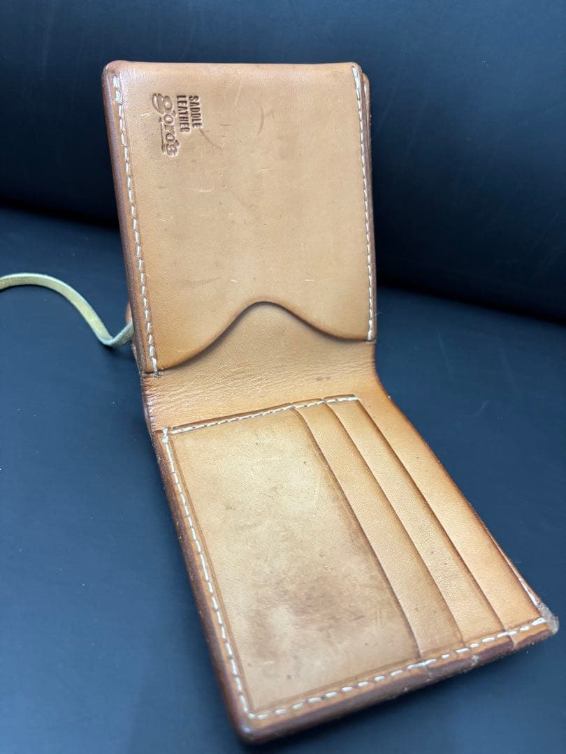 ゴローズ　レザー 二つ折り財布 ブラウン