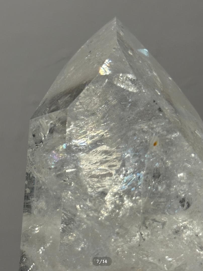 虹入り【ロッククリスタル】水晶 タワー ポイント ブラジル産