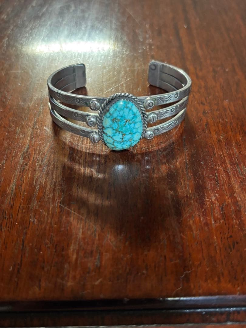 ニック　Navajo インディアンジュエリー ターコイズ