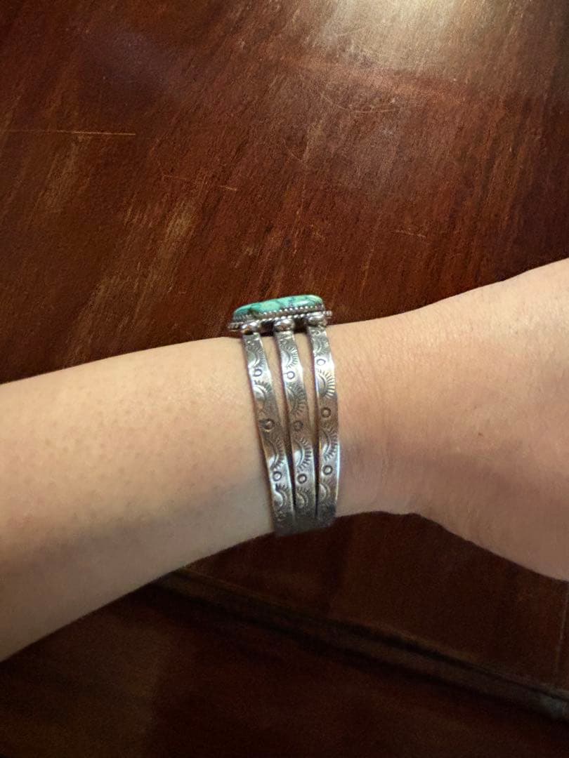 ニック　Navajo インディアンジュエリー ターコイズ