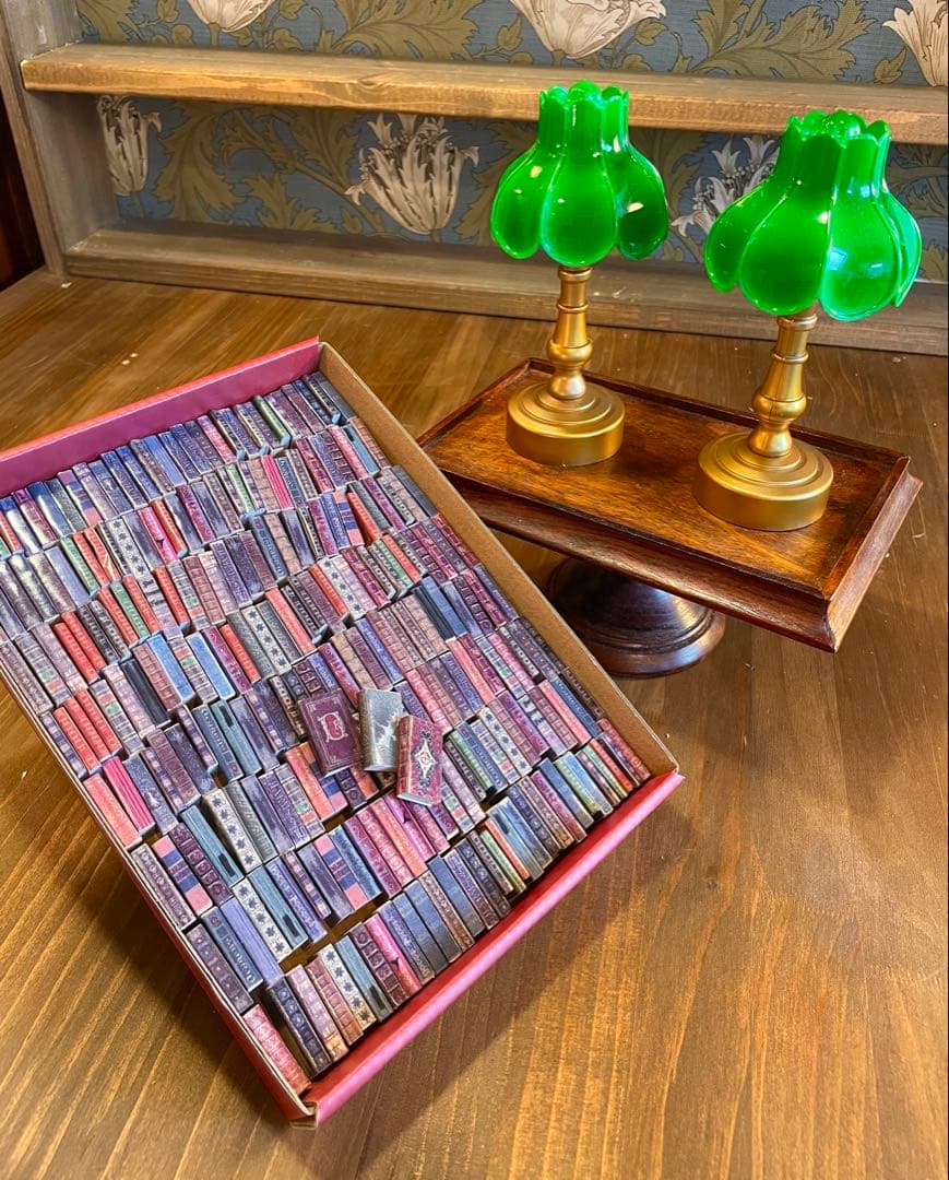 アンティページ　劇場型ドールハウス