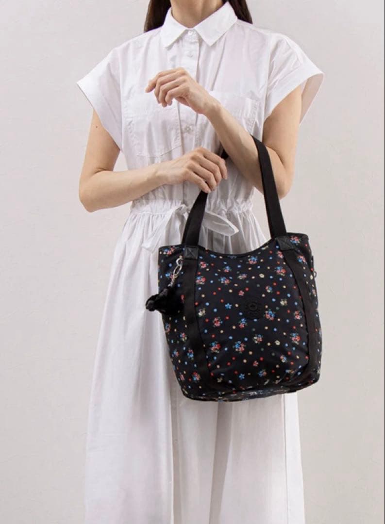 日本限定　kipling キプリング　balloon バルーン　フラワーポルカ