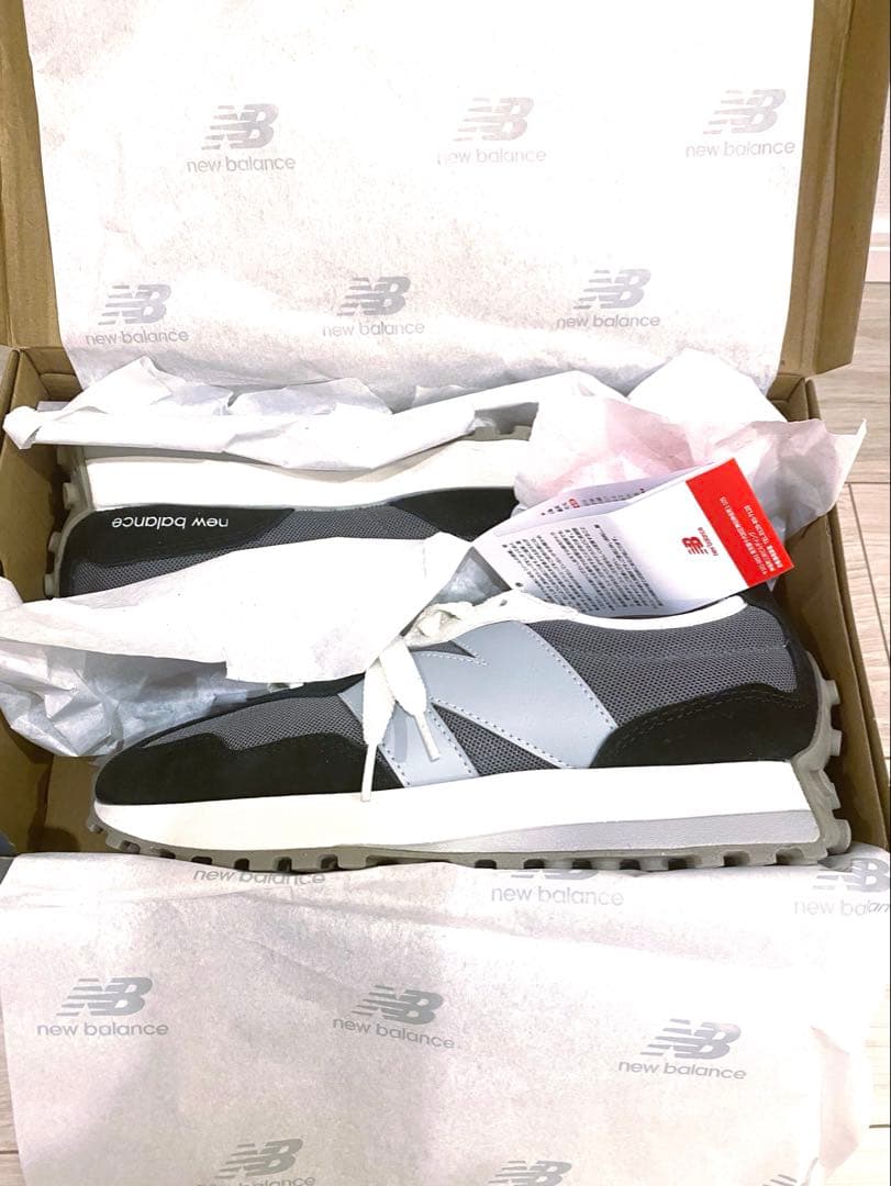 新品未使用 ニューバランス327 黒 ブラック25㎝ ユニセックスU327LNB