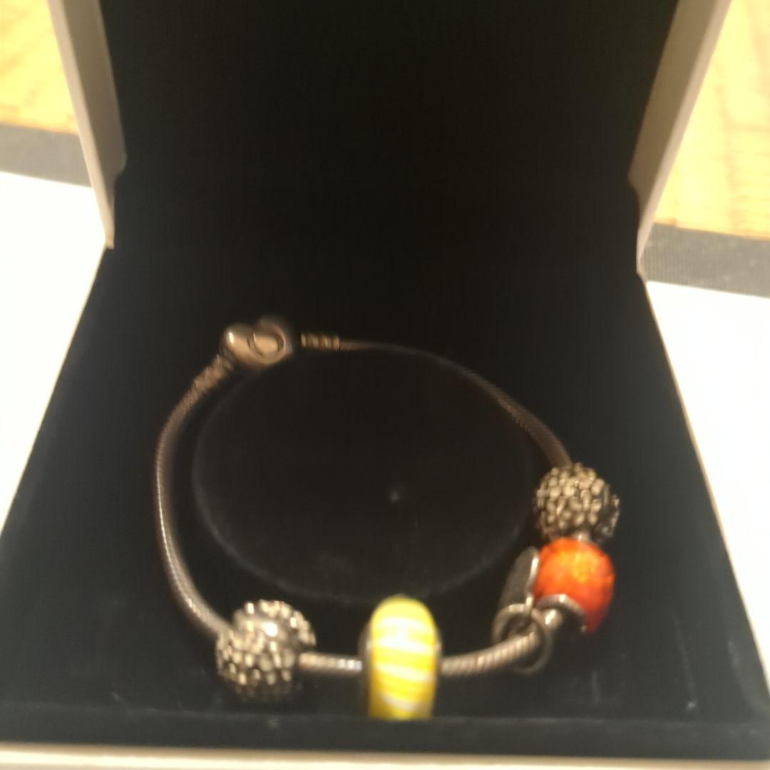 PANDORA ビーズ付きブレスレット