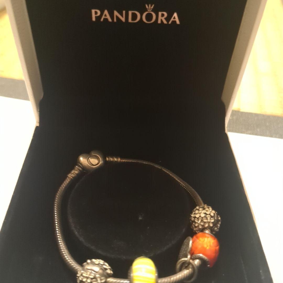PANDORA ビーズ付きブレスレット