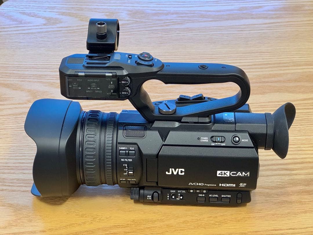 JVC 4Kビデオカメラ ケース付き　GY-HM175