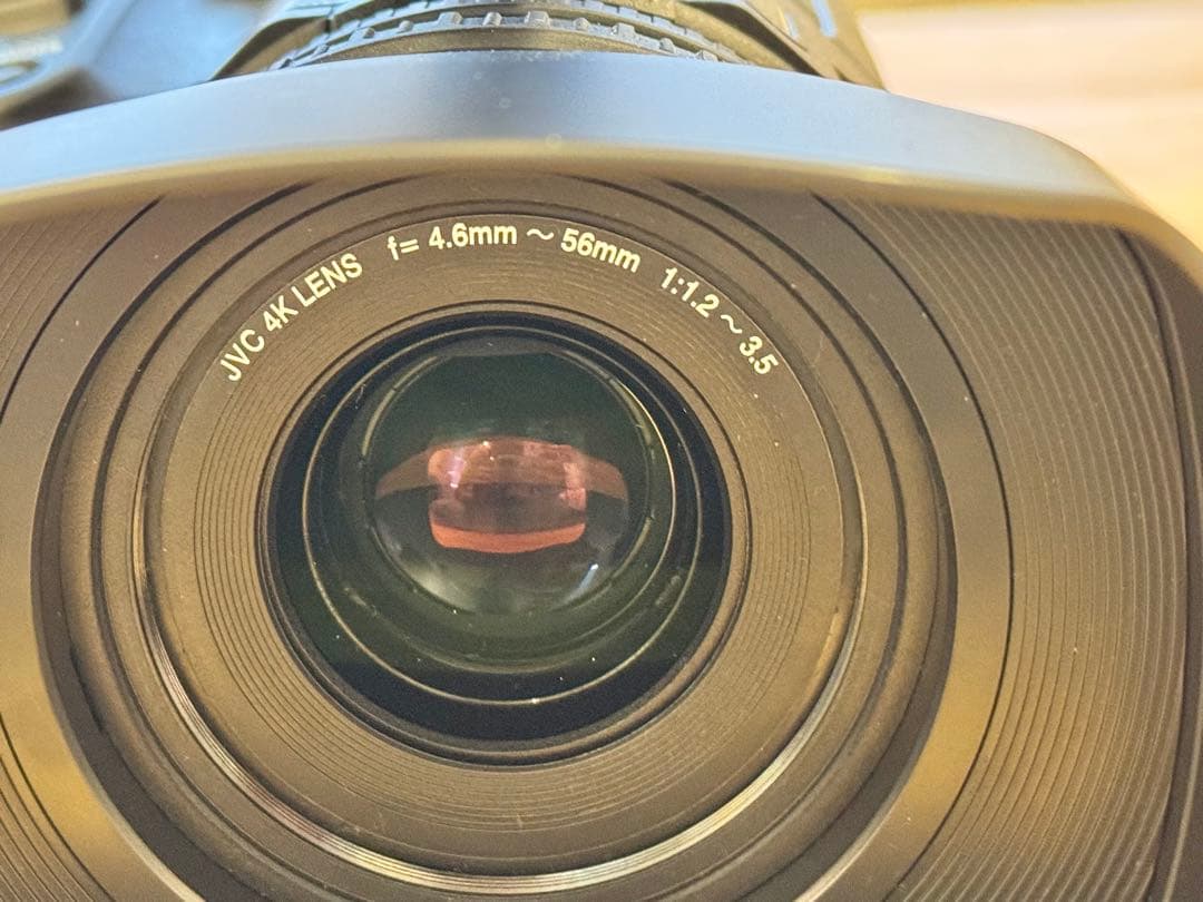 JVC 4Kビデオカメラ ケース付き　GY-HM175