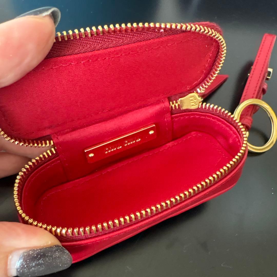 【美品】miumiu マテラッセ バッグチャーム リップケース　レッド