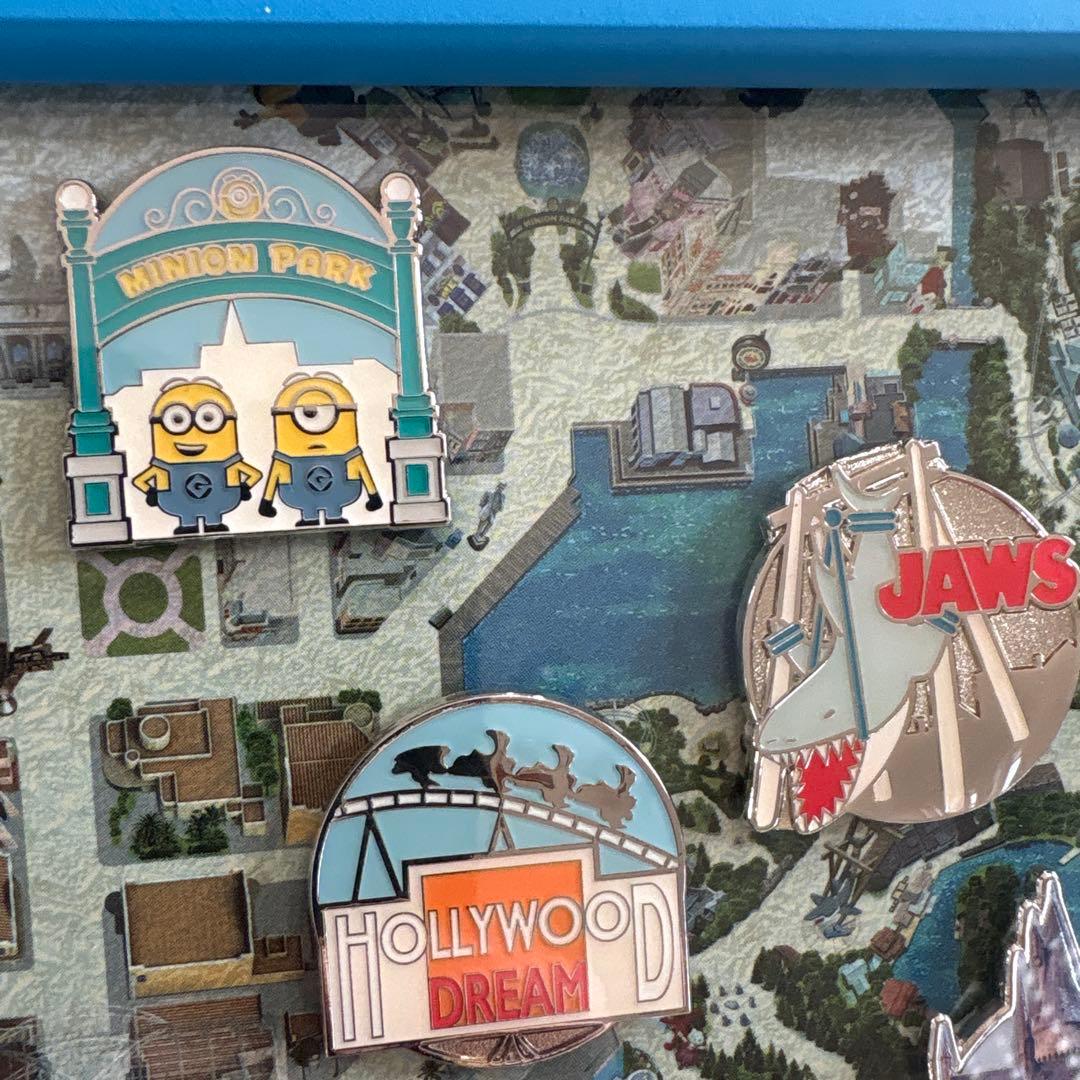 USJ 非売品 ピンバッジセット　フレーム・外箱付き