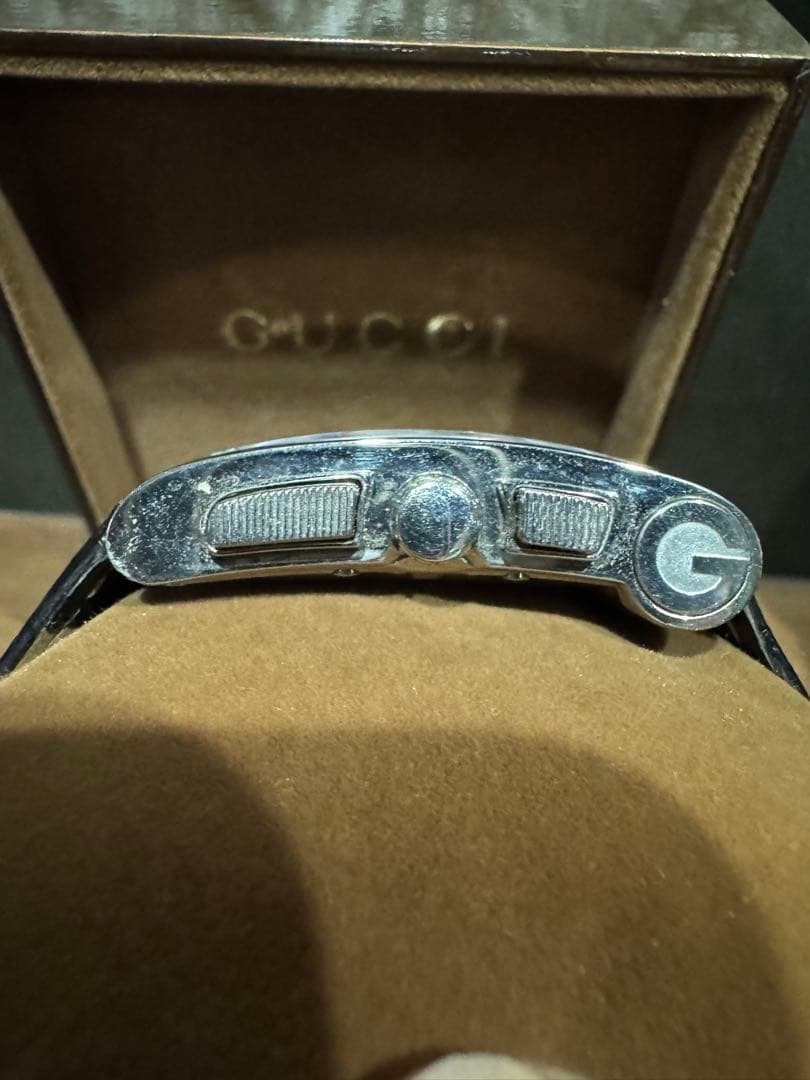 GUCCI スクエア型 クロノグラフ 腕時計