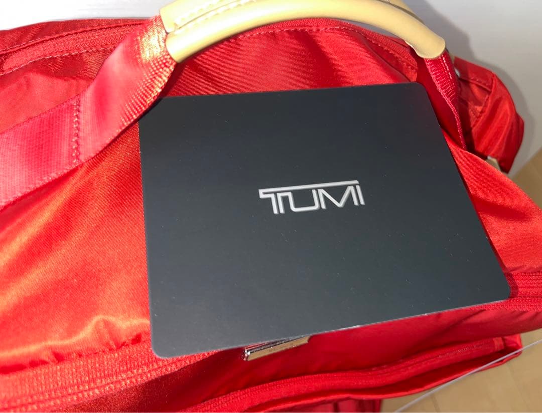TUMI トゥミ ナイロン　コンパクト・ キャリーケース ソフトシェルレッド