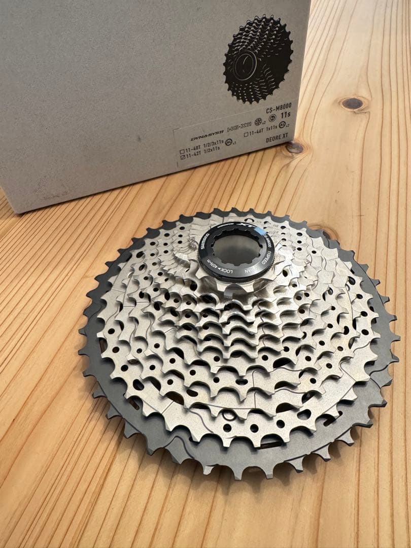 シマノ CS-M8000 11-42t 11s