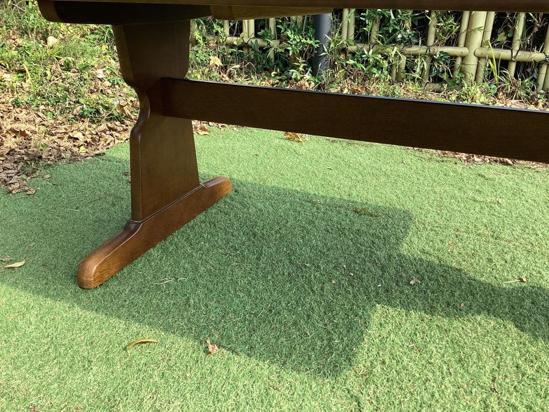 ダイニングテーブル　飛騨産業　キツツキマーク　テーブル