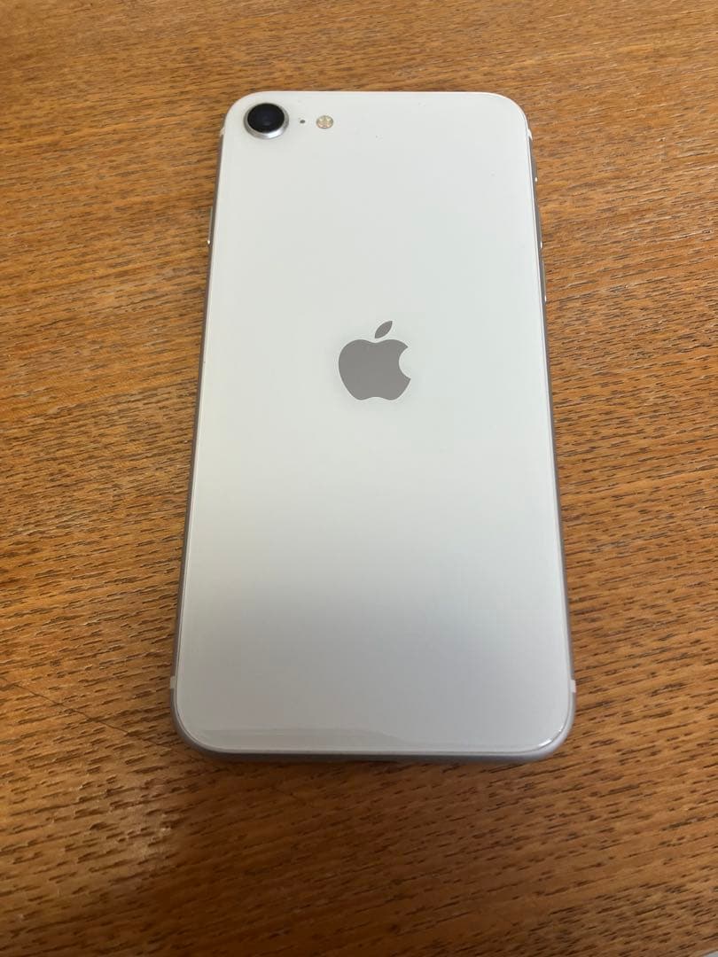 iPhone SE (第3世代) 64GB ホワイト