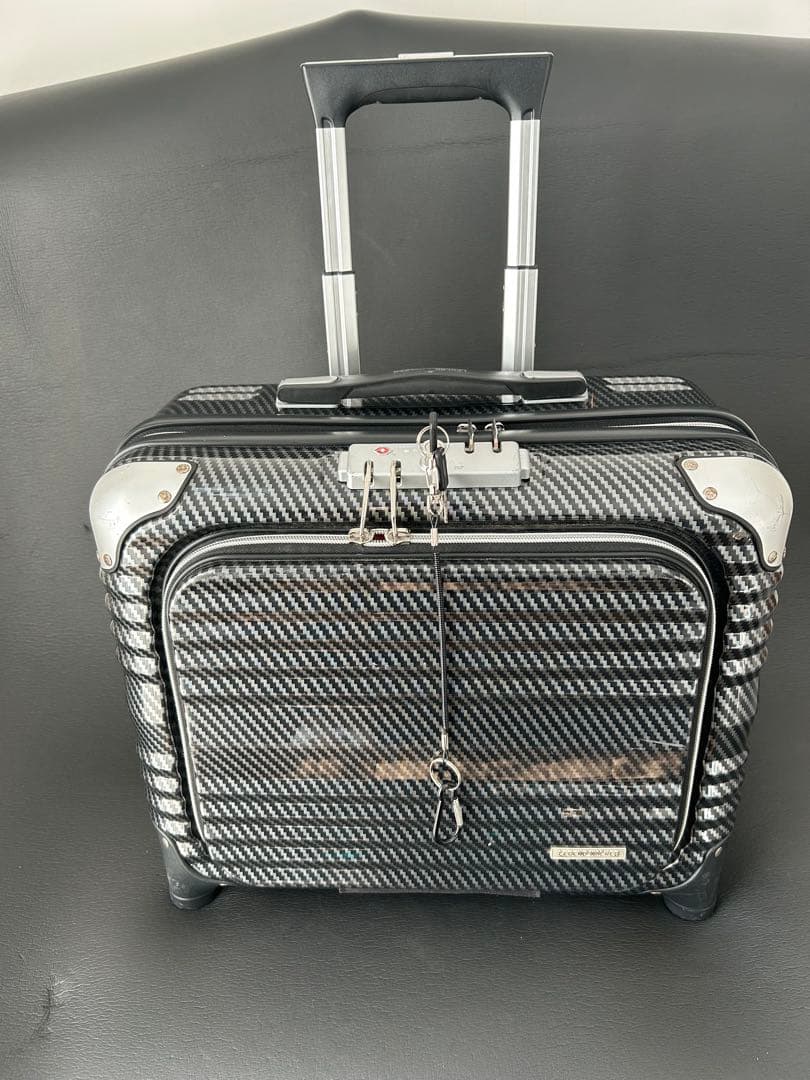 レジェンドウォーカー カーボンキャリーケース32l