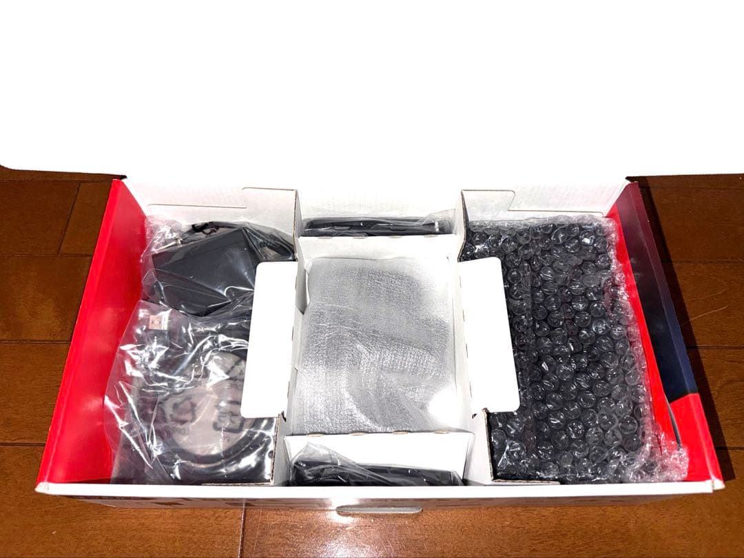 Nintendo Switch 本体 箱あり 美品 動作確認済み(SDカード付)