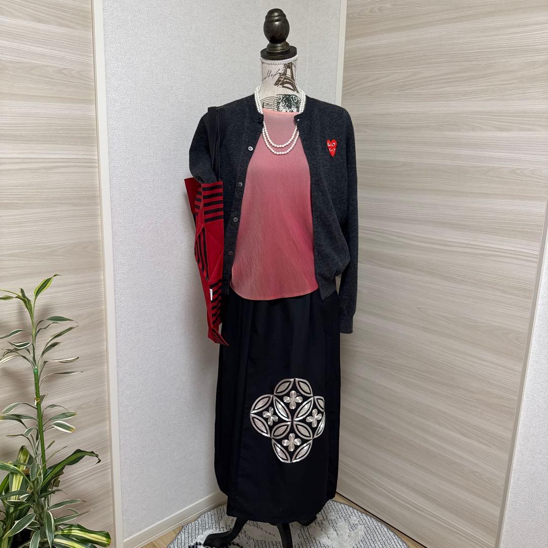 プリーツプリーズ　サークルトップス