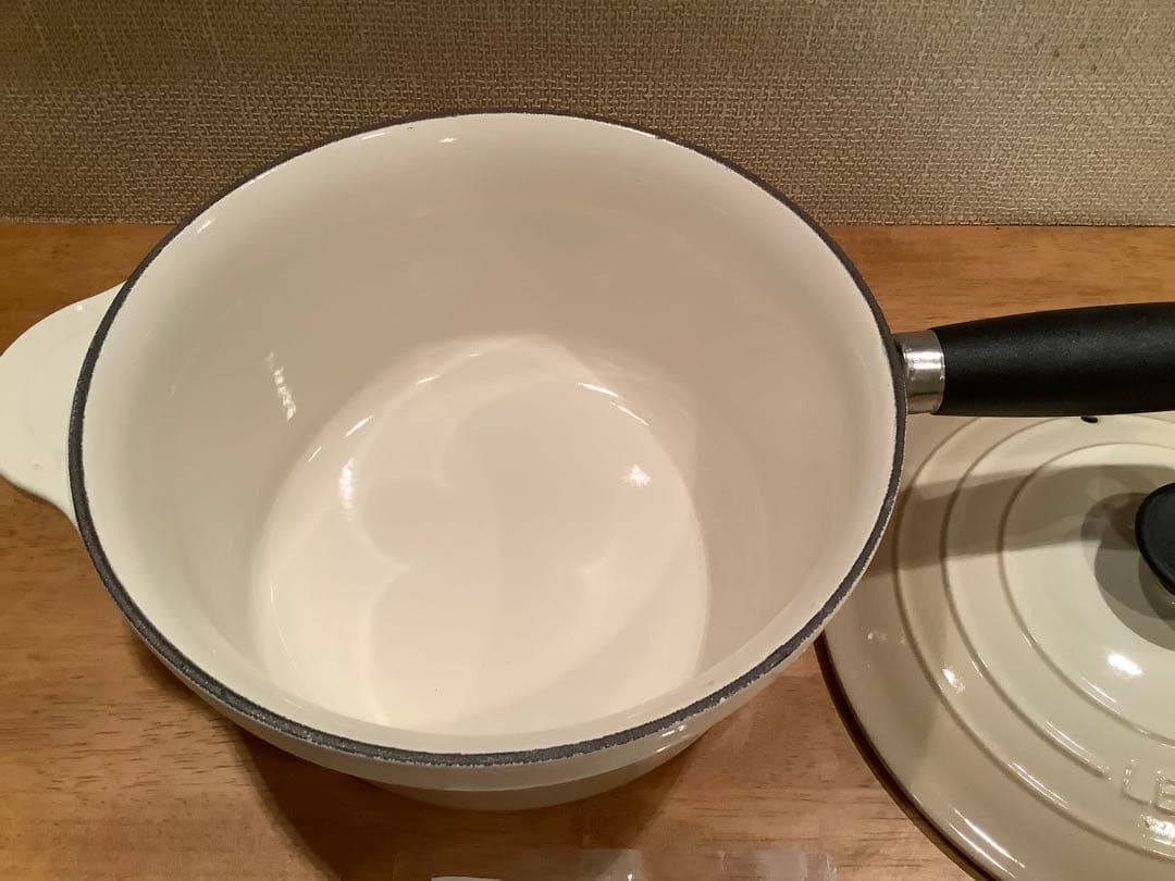 ルクルーゼ 片手鍋 20cm 色: サハラ(SAHARA)