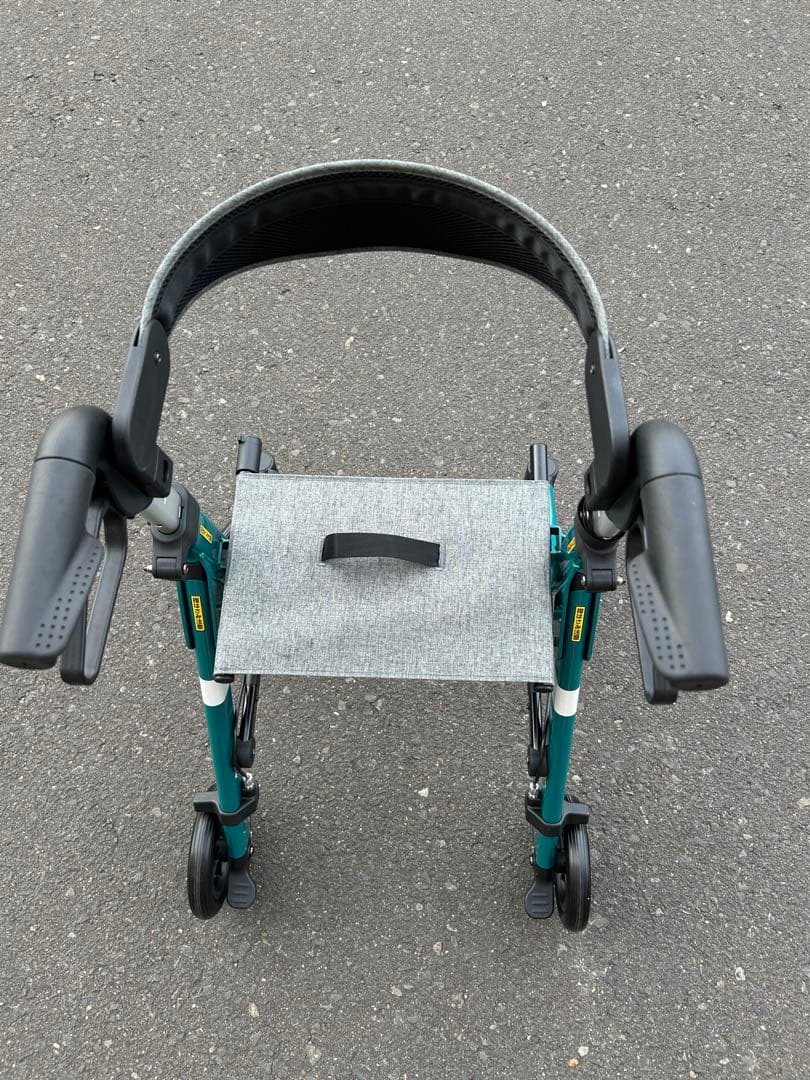 折りたたみ式歩行器
