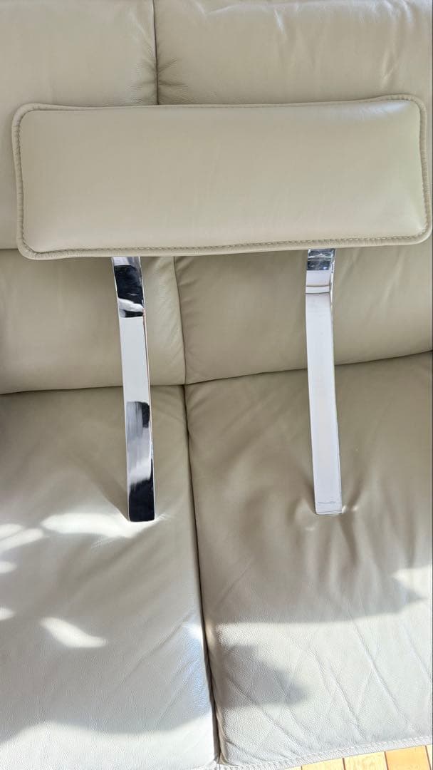 NITORI ロゾシリーズ本革 3人掛けソファ、ヘッドレスト付き