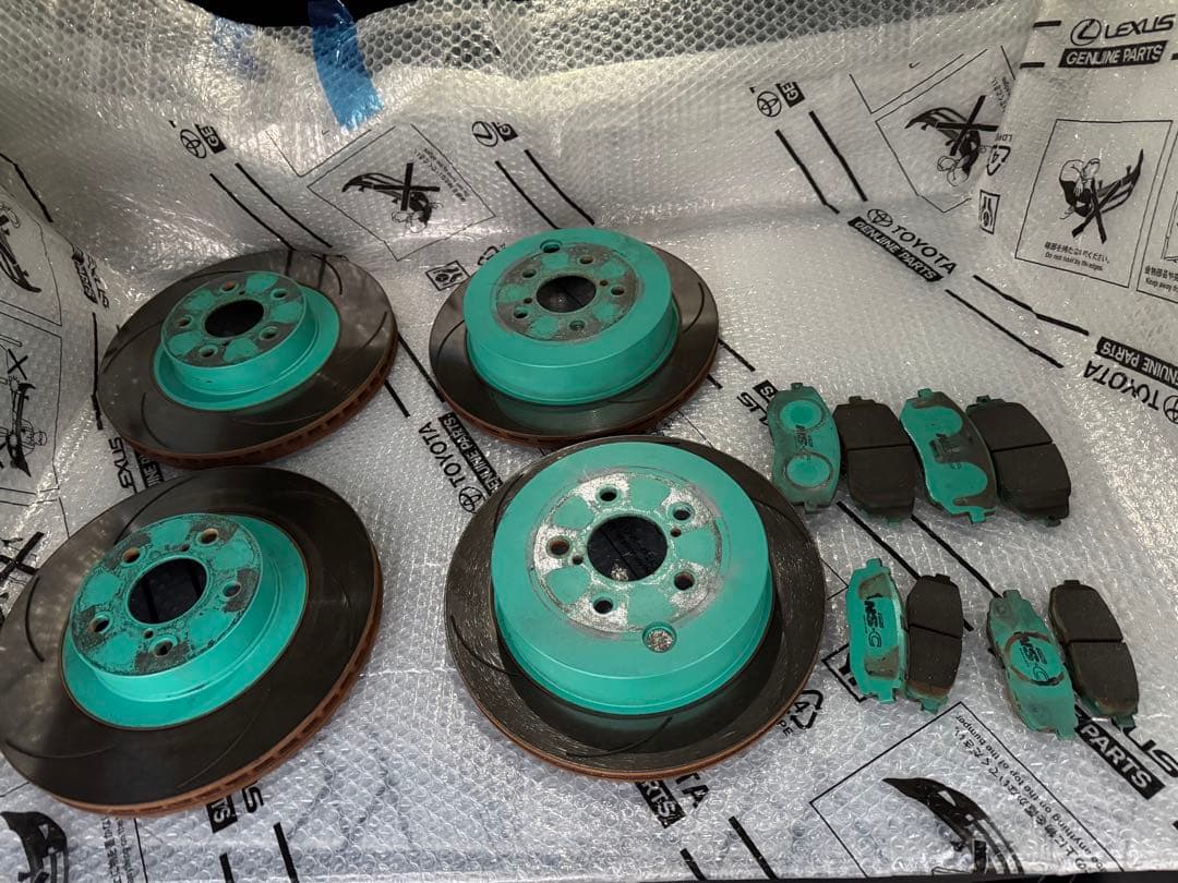 ブレーキローター パット4枚セット プロジェクトμ zn8用 使用期間1年