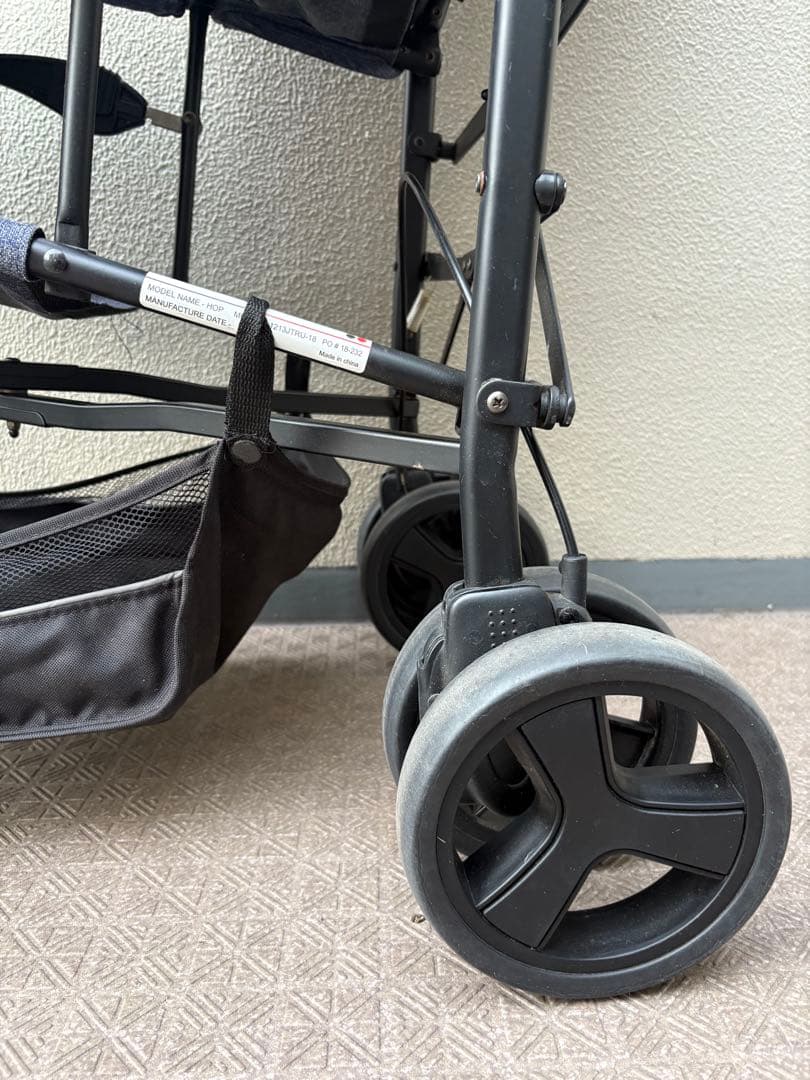 ませ　2人乗りベビーカー 日本育児 DUOシティHOP2