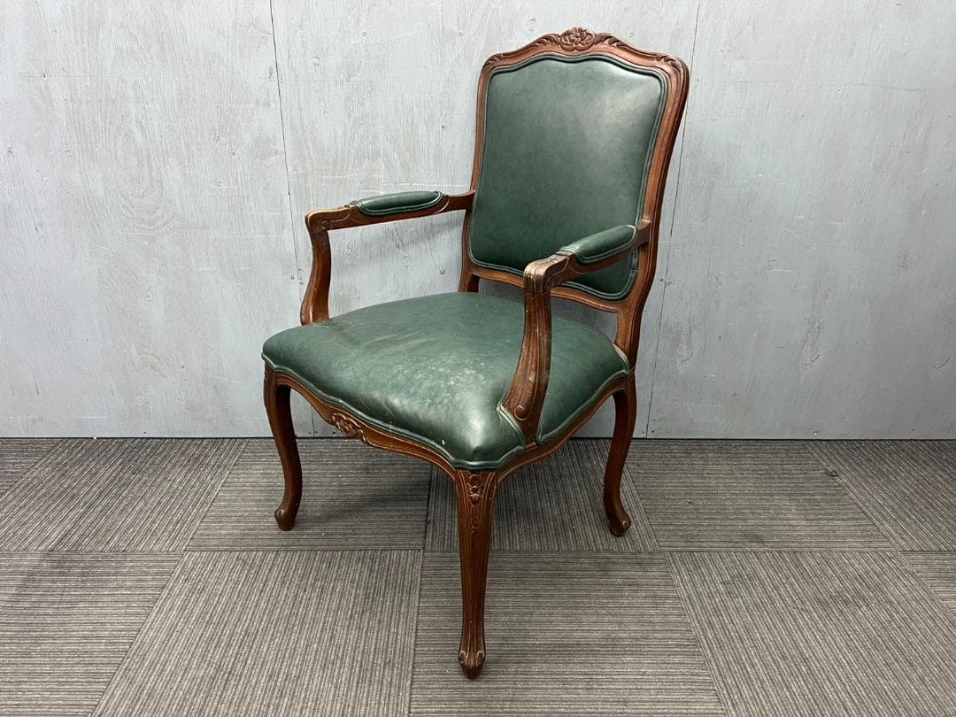 1062◆格安配送地域あり◆イーセンアーレン肘付きダイニングチェア◆ロビー